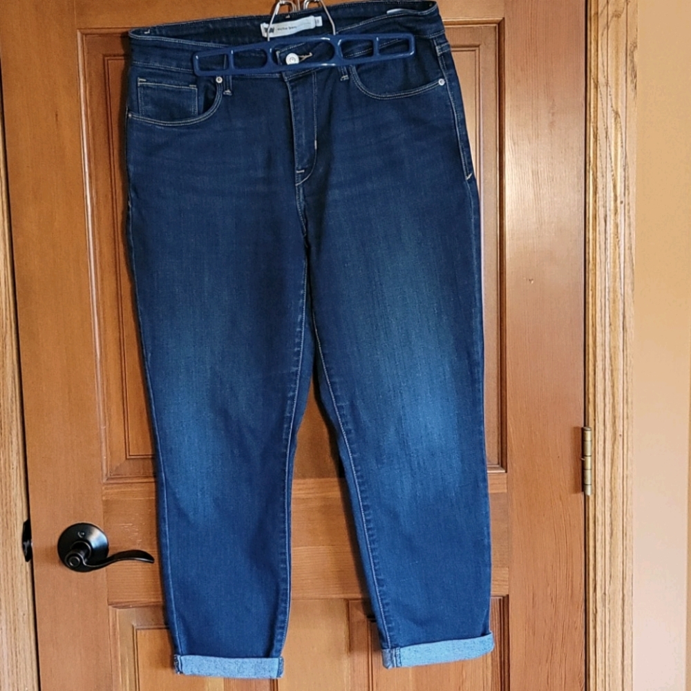 Levi's cuffed ankle jeans